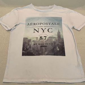 Aeropostale White Shirt Sleeve NYC T-Shirt. Size S